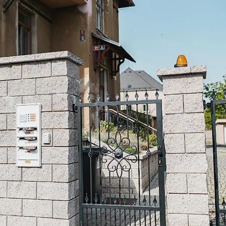 Apartment Executive 2-bdrm Usti nad Labem