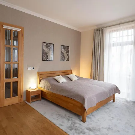 Apartment Executive 2-bdrm