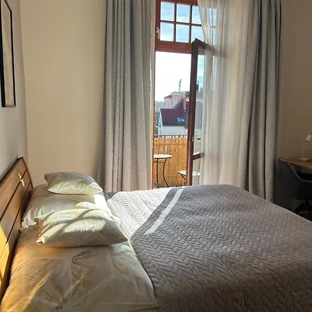 Executive 2-bdrm