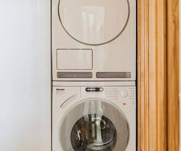 דירה Executive 2-bdrm *