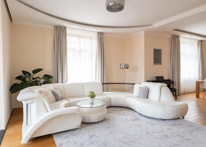 דירה Executive 2-bdrm *